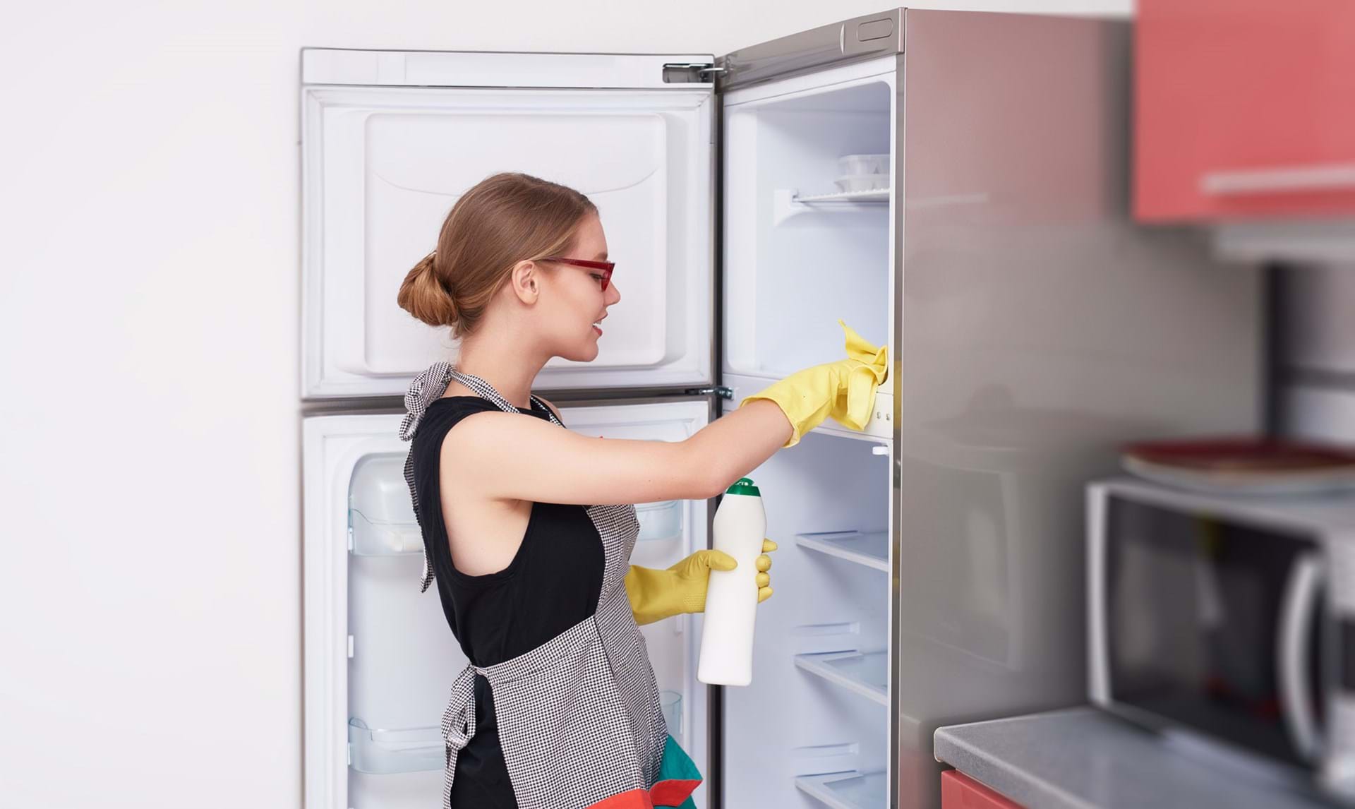 Bemærk venligst Dag Udvalg Rengøringsguide: Rent køleskab på 20 minutter - ALT.dk