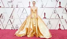 nærme sig lur Brink Oscars 2021: Se de flotteste kjoler (og sko) her - ALT.dk