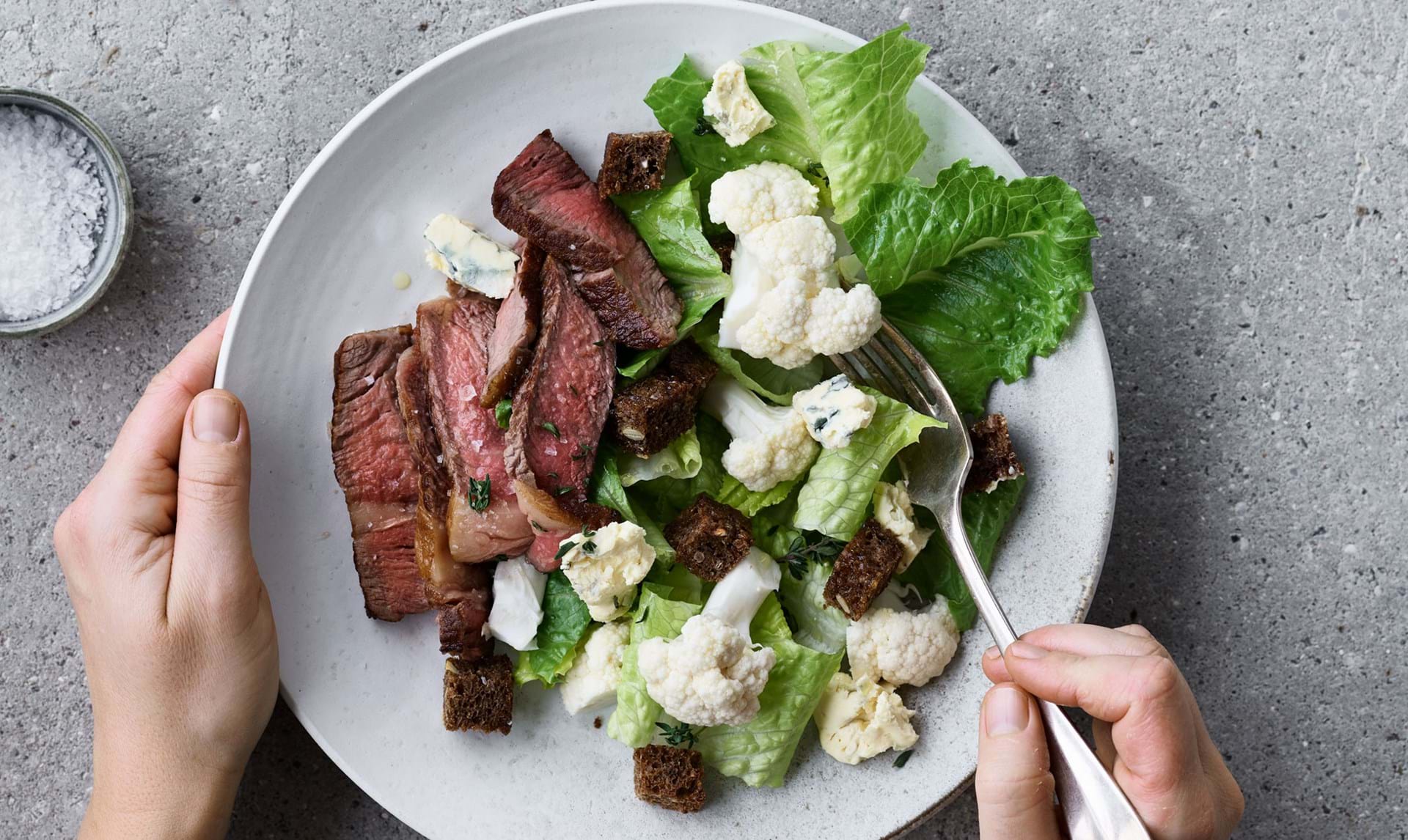 Steak-salat -