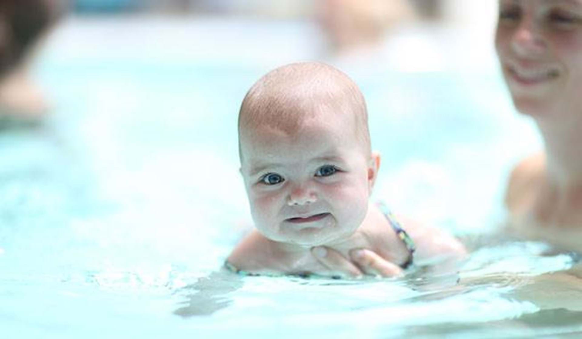 Derfor I til babysvømning - Vores Børn - ALT.dk